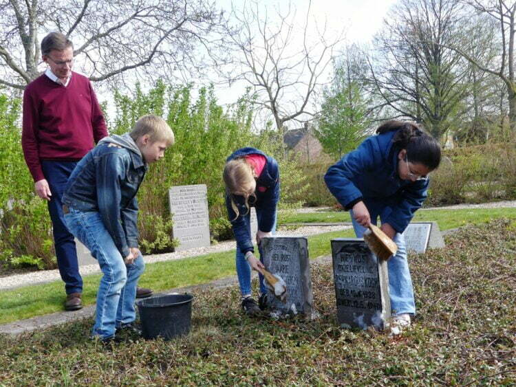 Scholen In De Hoeksche Waard Staan Stil Bij Oorlog En Vrijheid