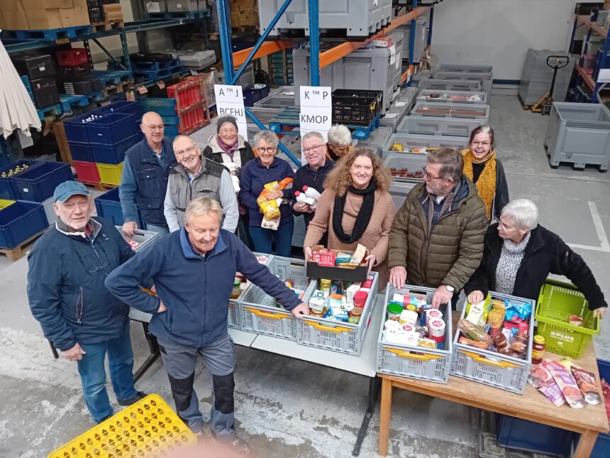 Voedselbank Hoeksche Waard Ontvangt Kratten Met Houdbare Producten