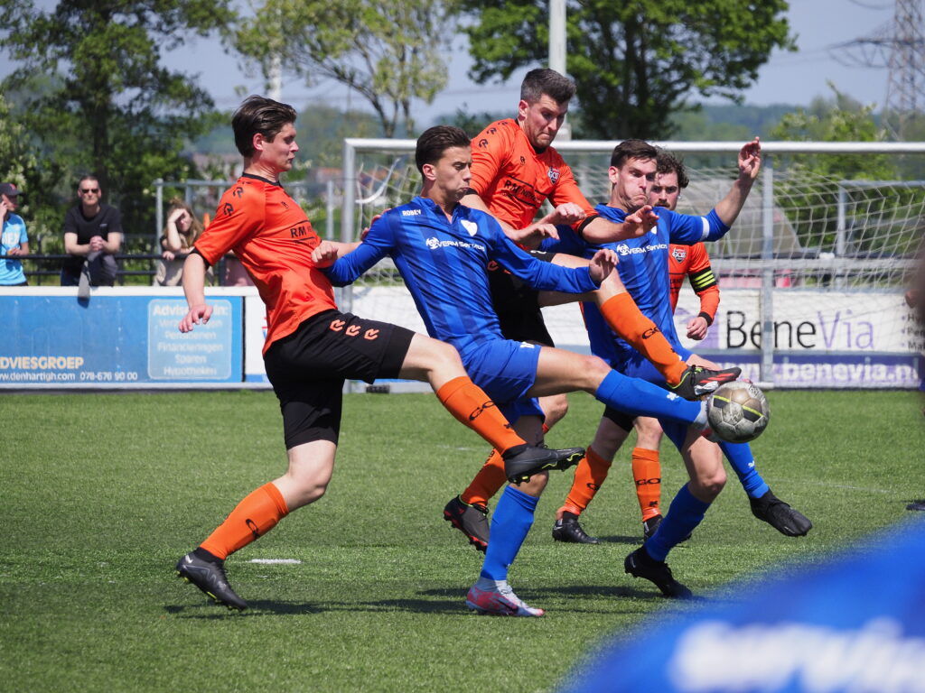 S Gravendeel Wint Derby Van Goz Hoeksche Waard Nieuws